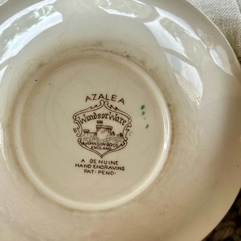 Johnson Bros Windsor Ware Azalea Pattern Berry Bowl